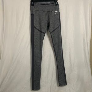 gymshark leggings gray size small with a very nice design